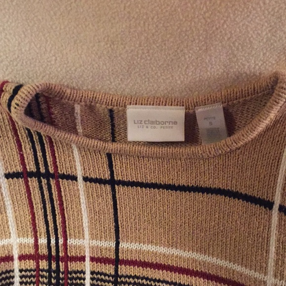 Liz Claiborne Plaid Print round neck sweater - Picture 2 of 5